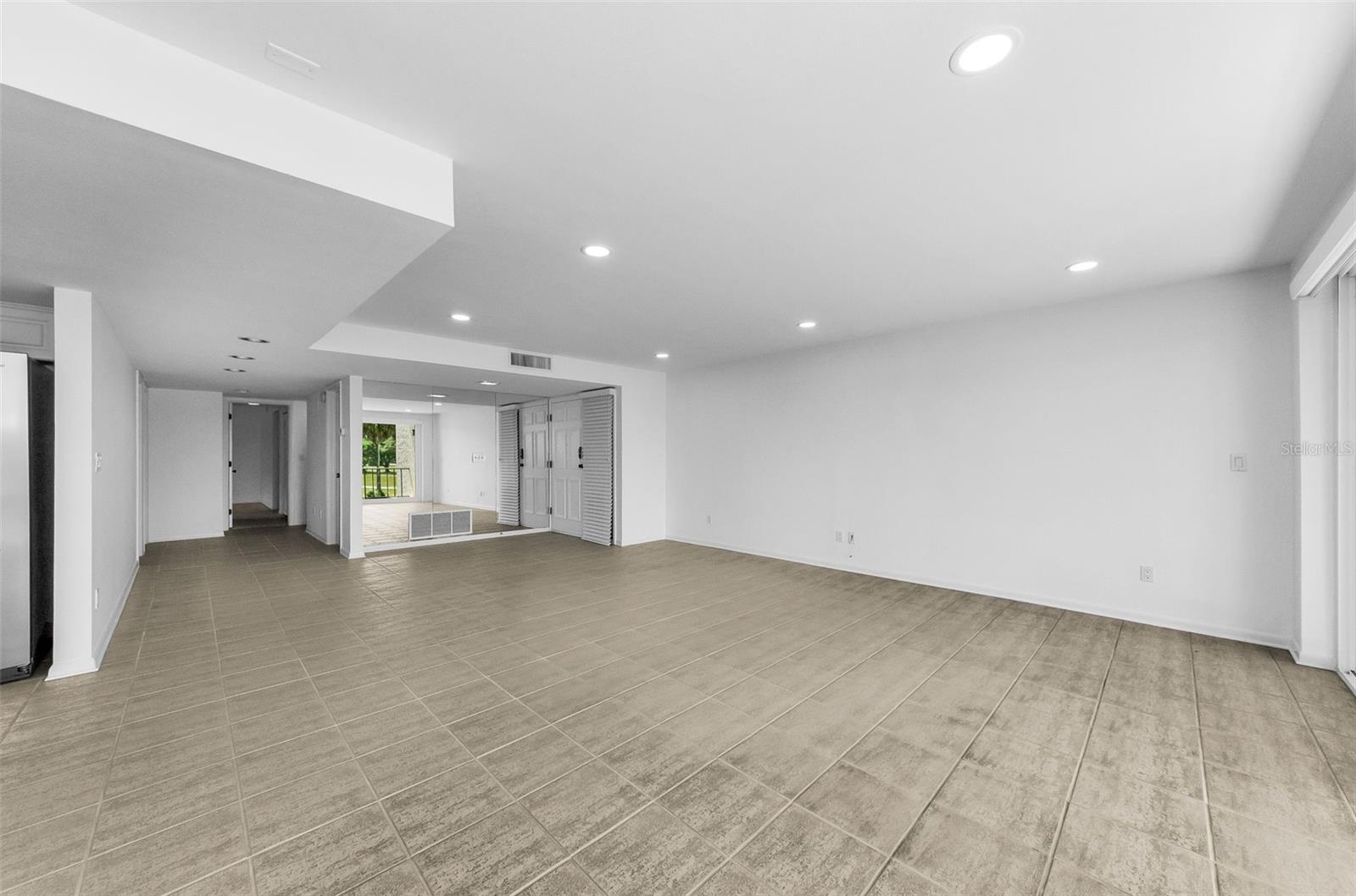 Image 12 of 75 For 3021 Countryside Boulevard 28a