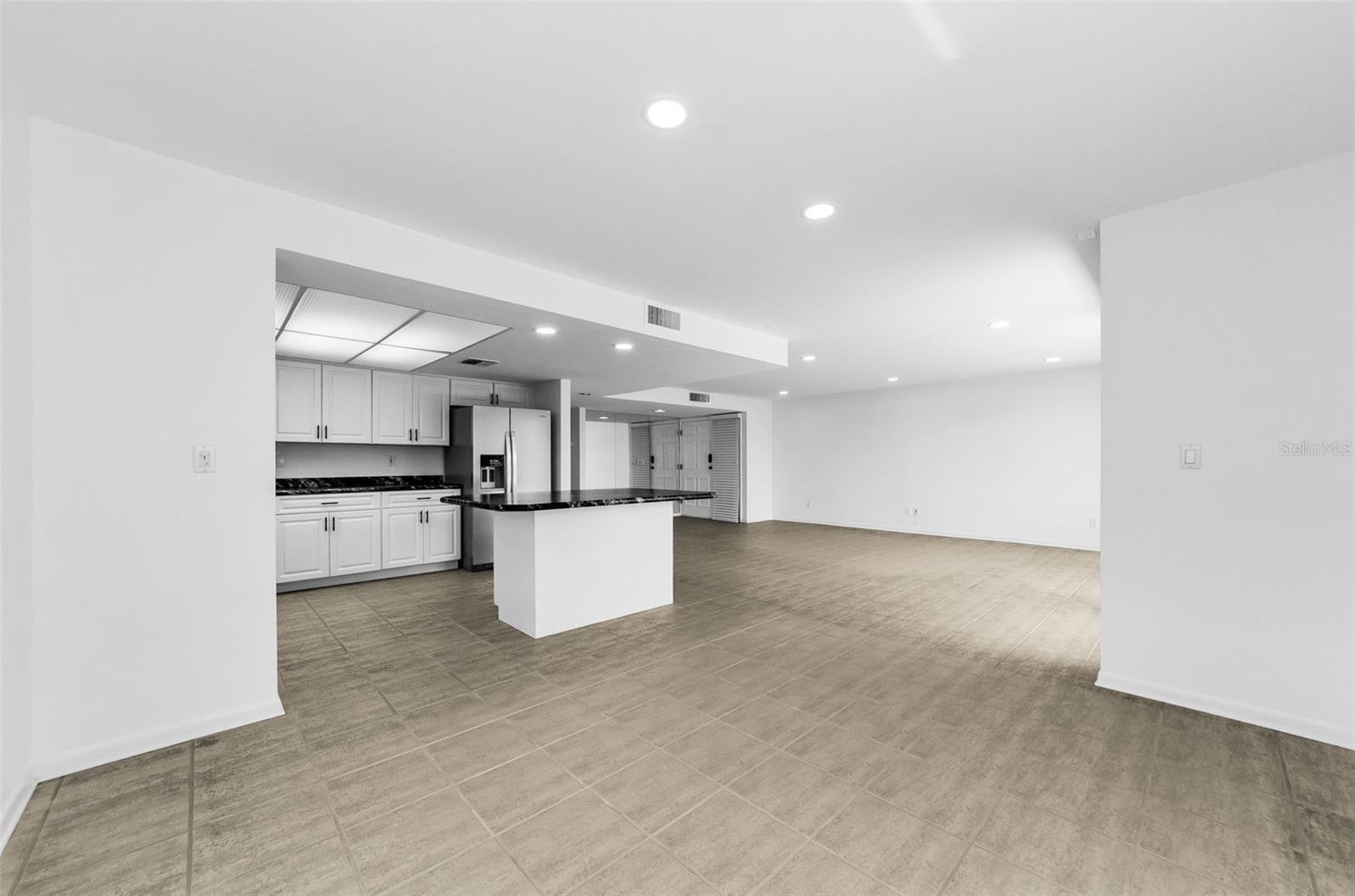Image 22 of 75 For 3021 Countryside Boulevard 28a