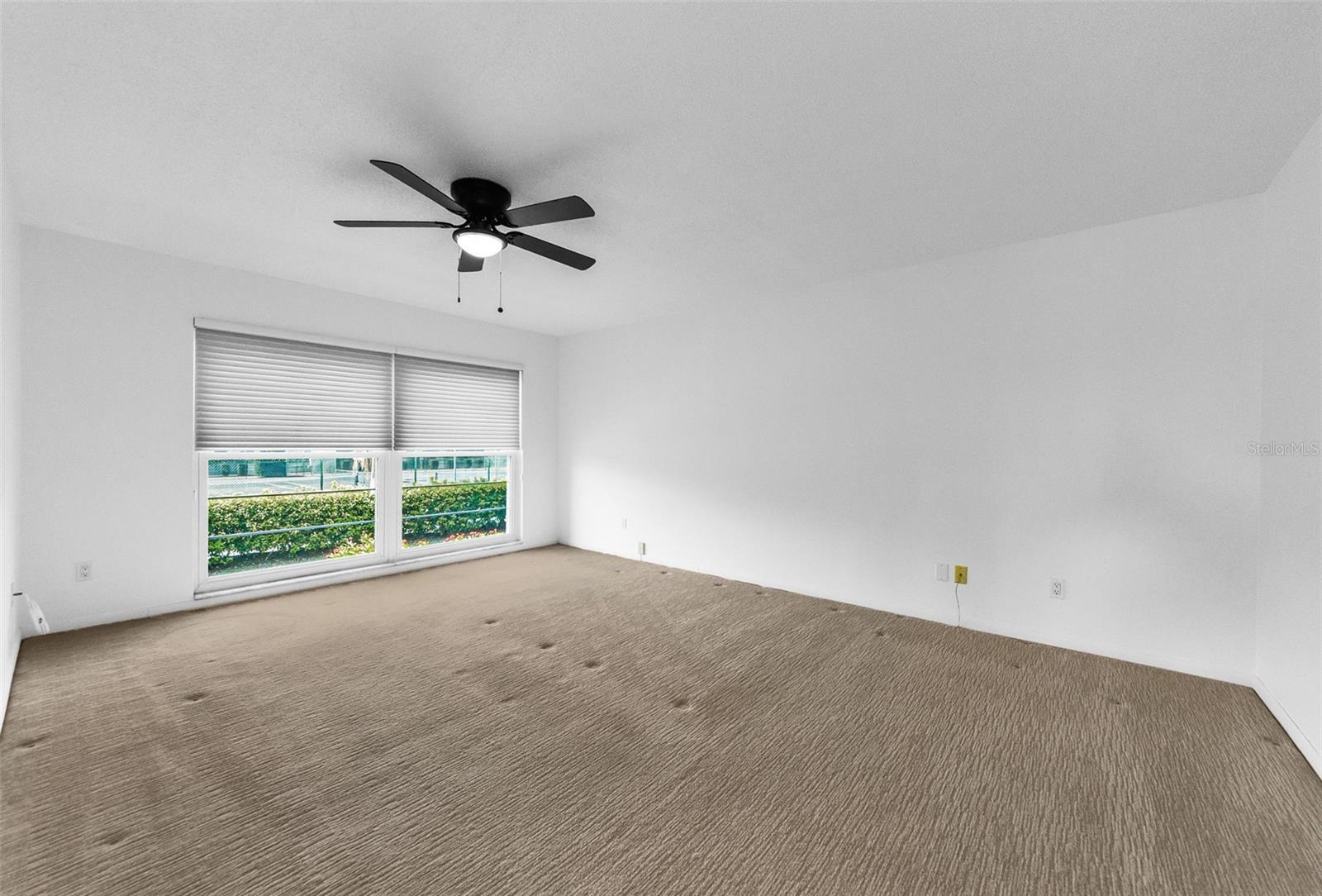 Image 25 of 75 For 3021 Countryside Boulevard 28a