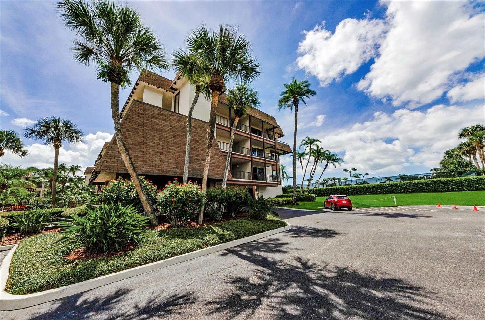 Image 3 of 75 For 3021 Countryside Boulevard 28a