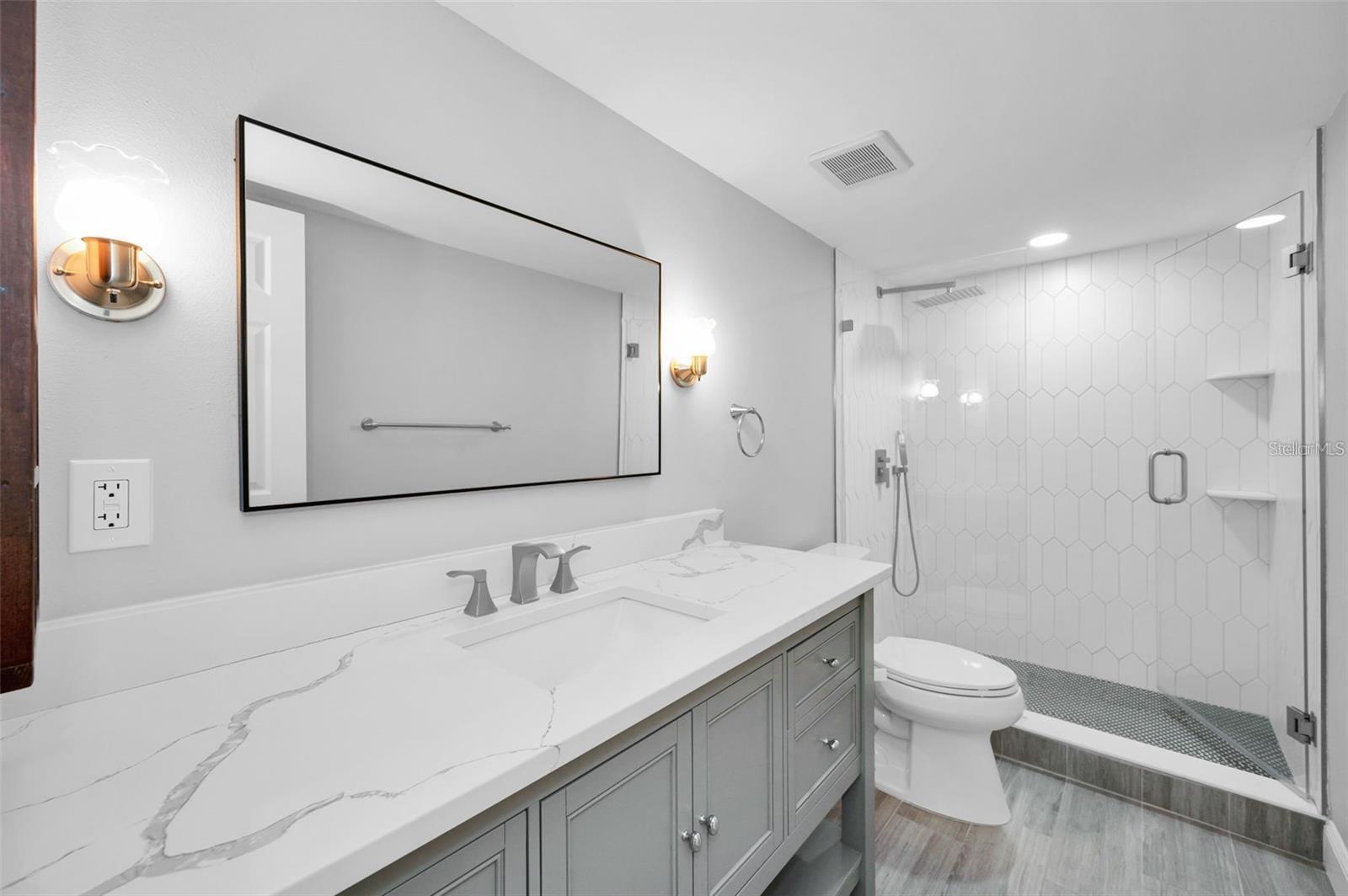 Image 34 of 75 For 3021 Countryside Boulevard 28a