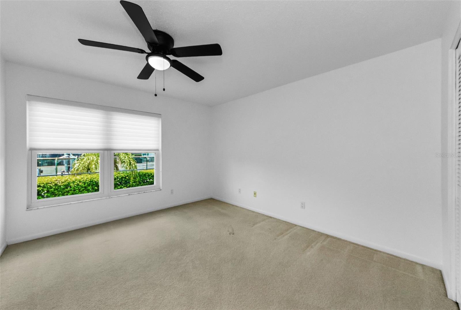 Image 35 of 75 For 3021 Countryside Boulevard 28a