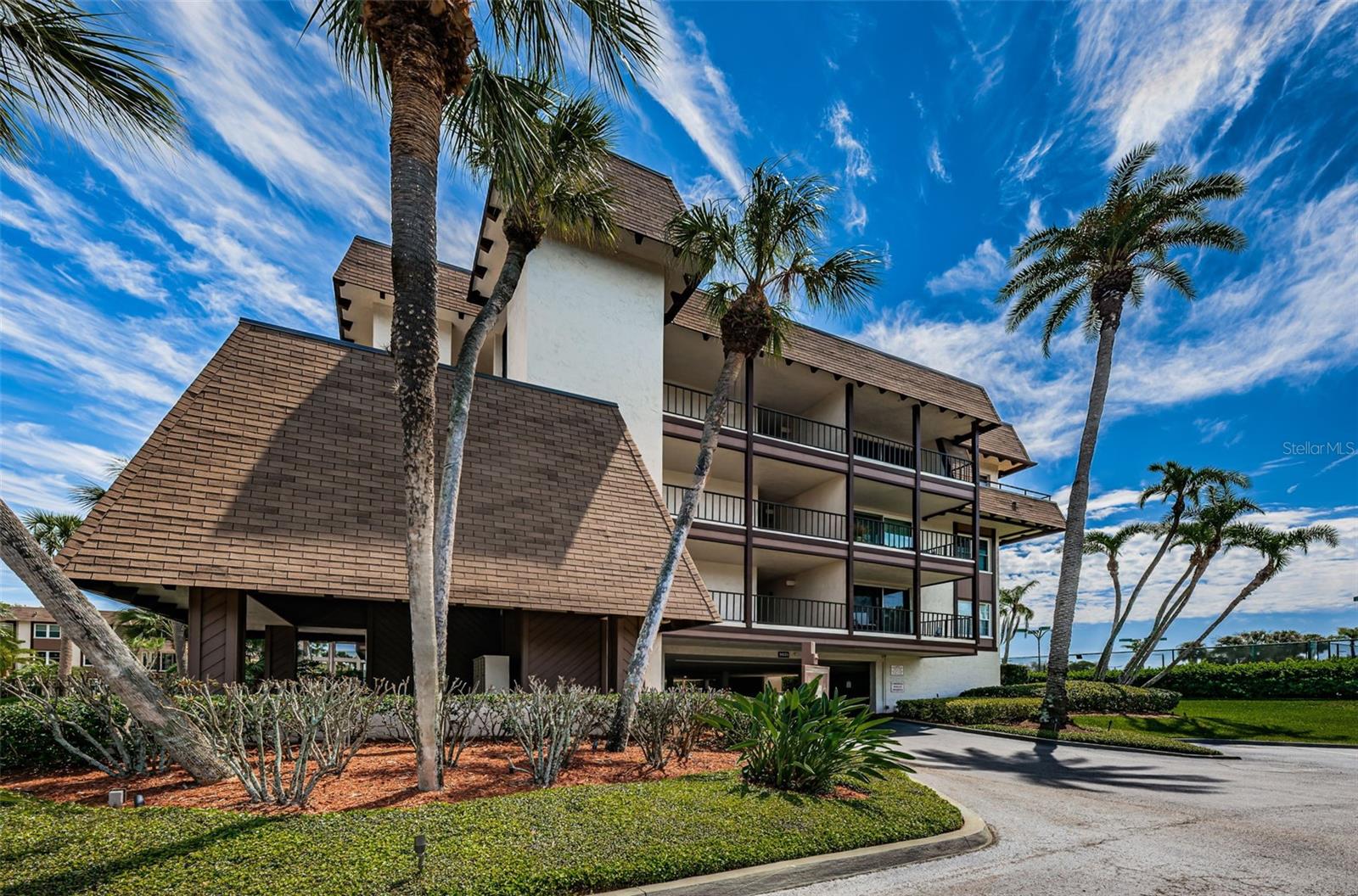 Image 43 of 75 For 3021 Countryside Boulevard 28a