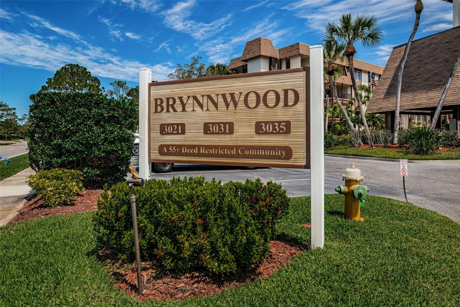 Image 48 of 75 For 3021 Countryside Boulevard 28a
