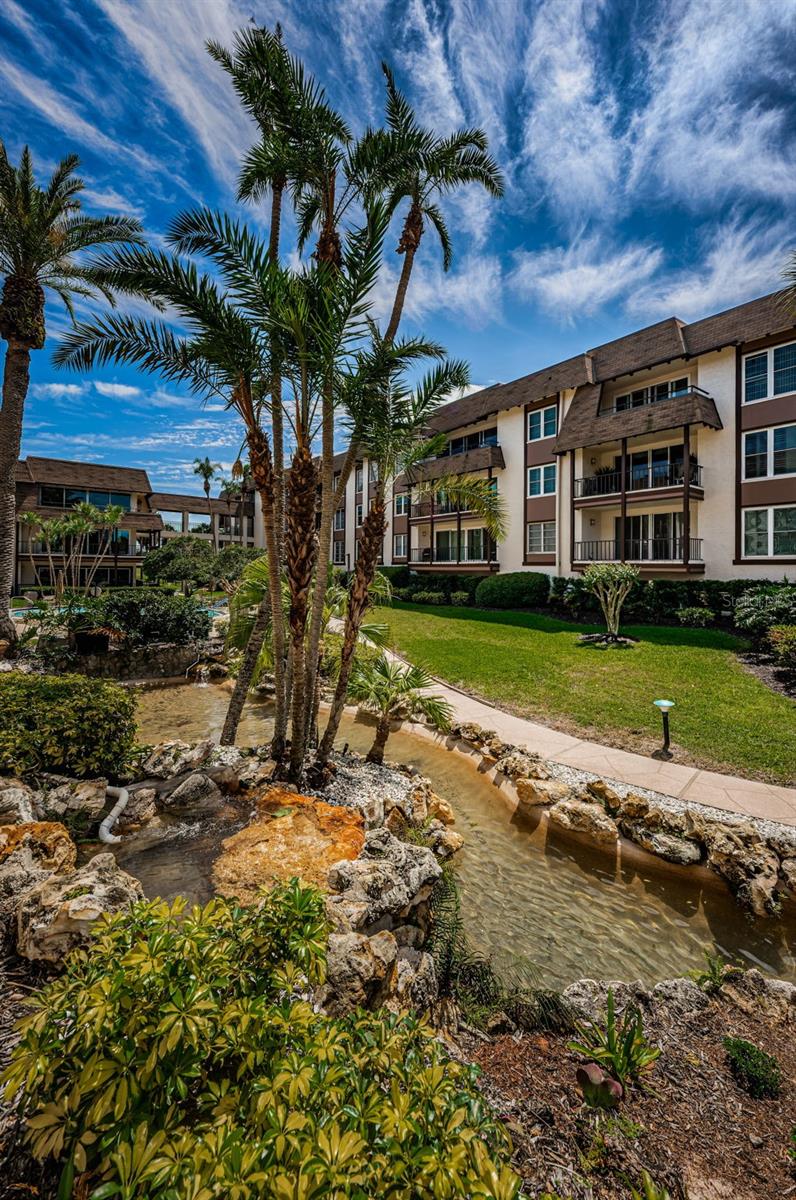 Image 62 of 75 For 3021 Countryside Boulevard 28a