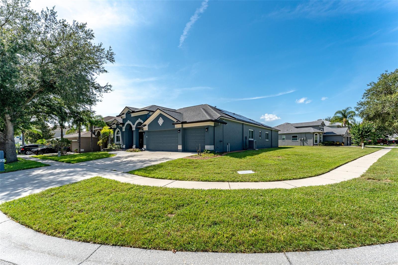Listing photo id 12 for 4217 Balington Drive
