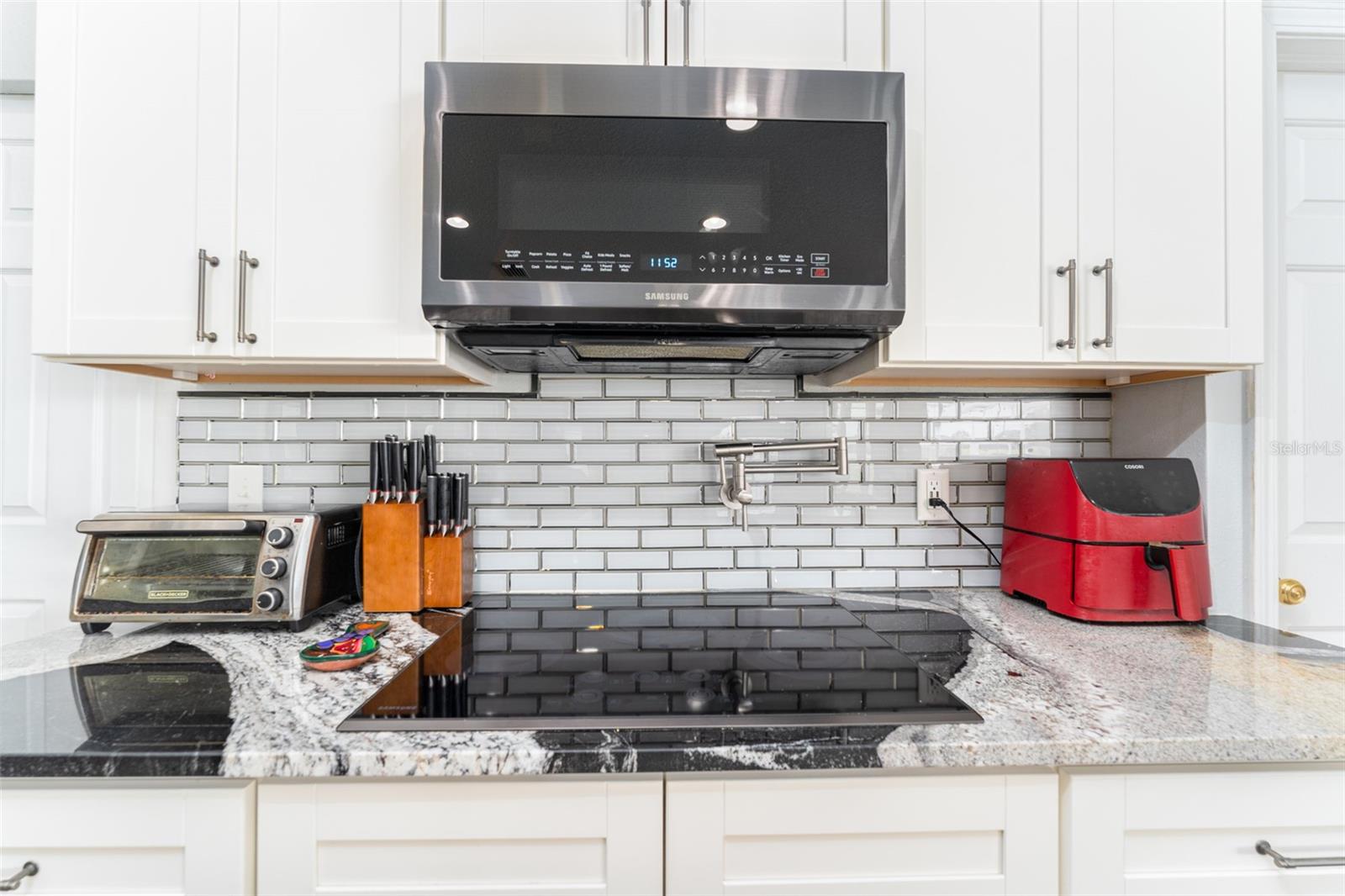 Listing photo id 24 for 4217 Balington Drive