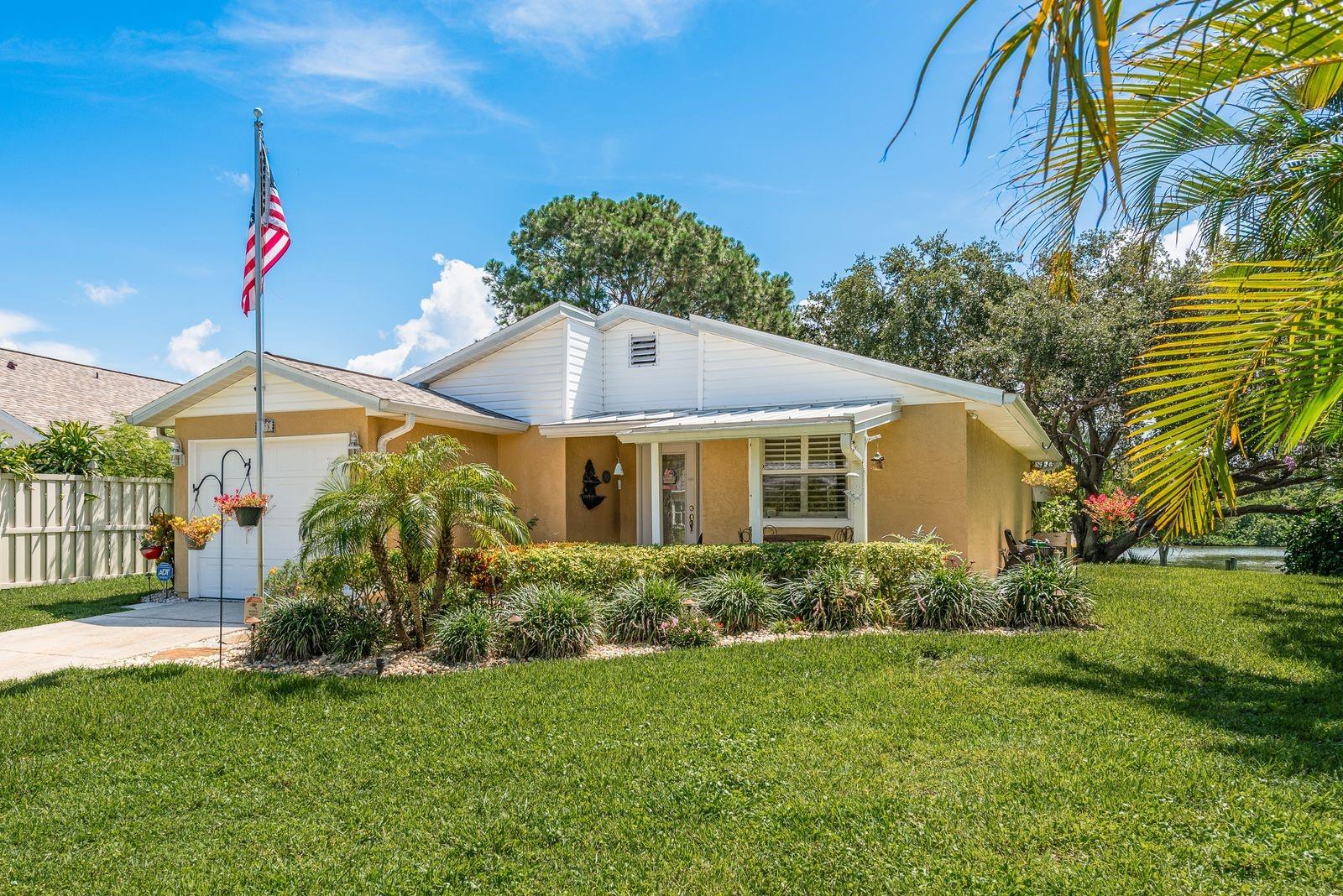 Listing photo id 1 for 723 Merlins Court