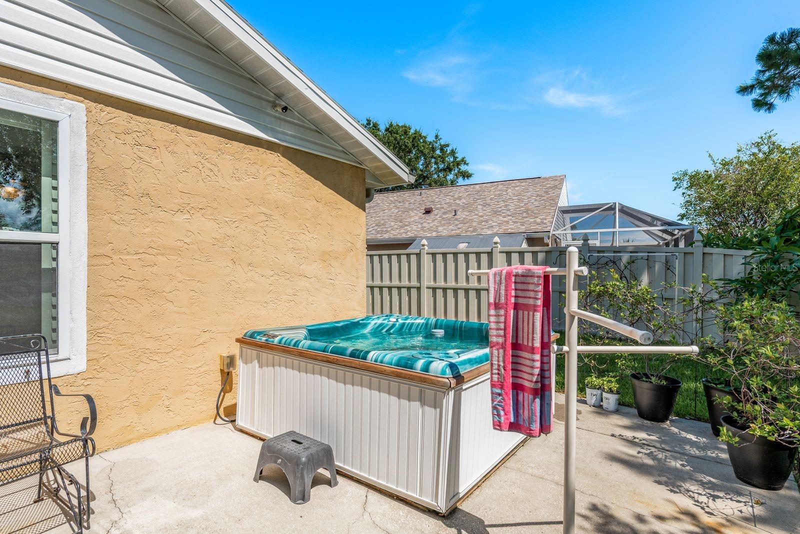 Listing photo id 31 for 723 Merlins Court