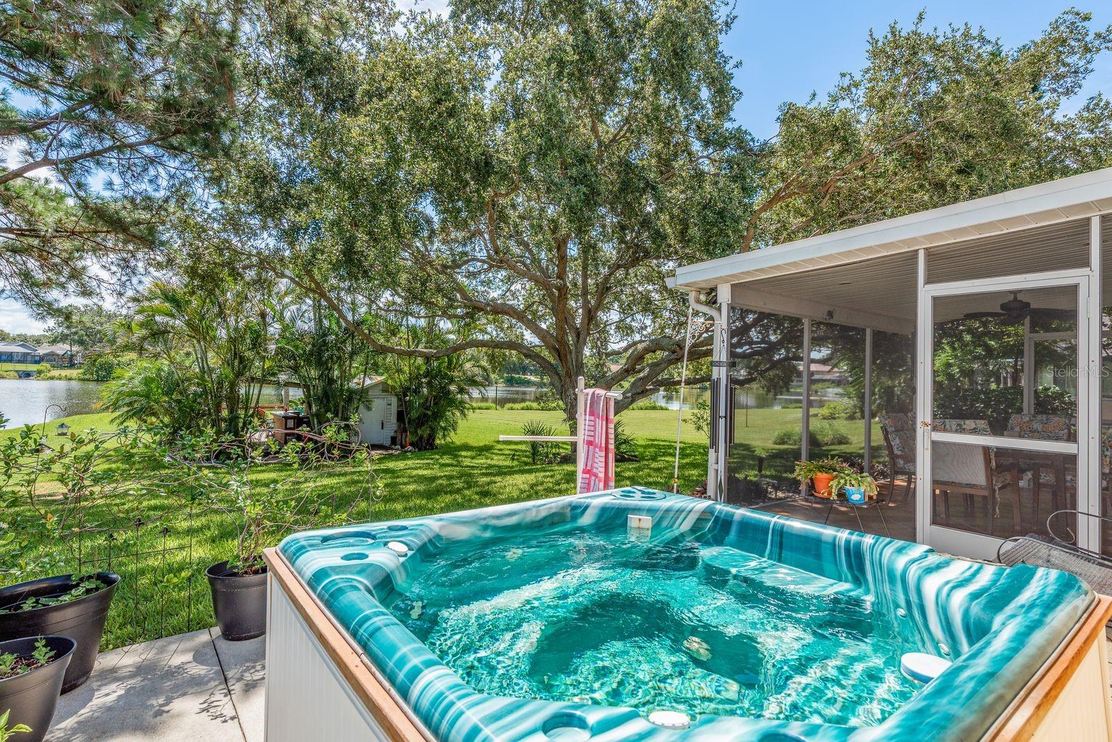 Listing photo id 32 for 723 Merlins Court