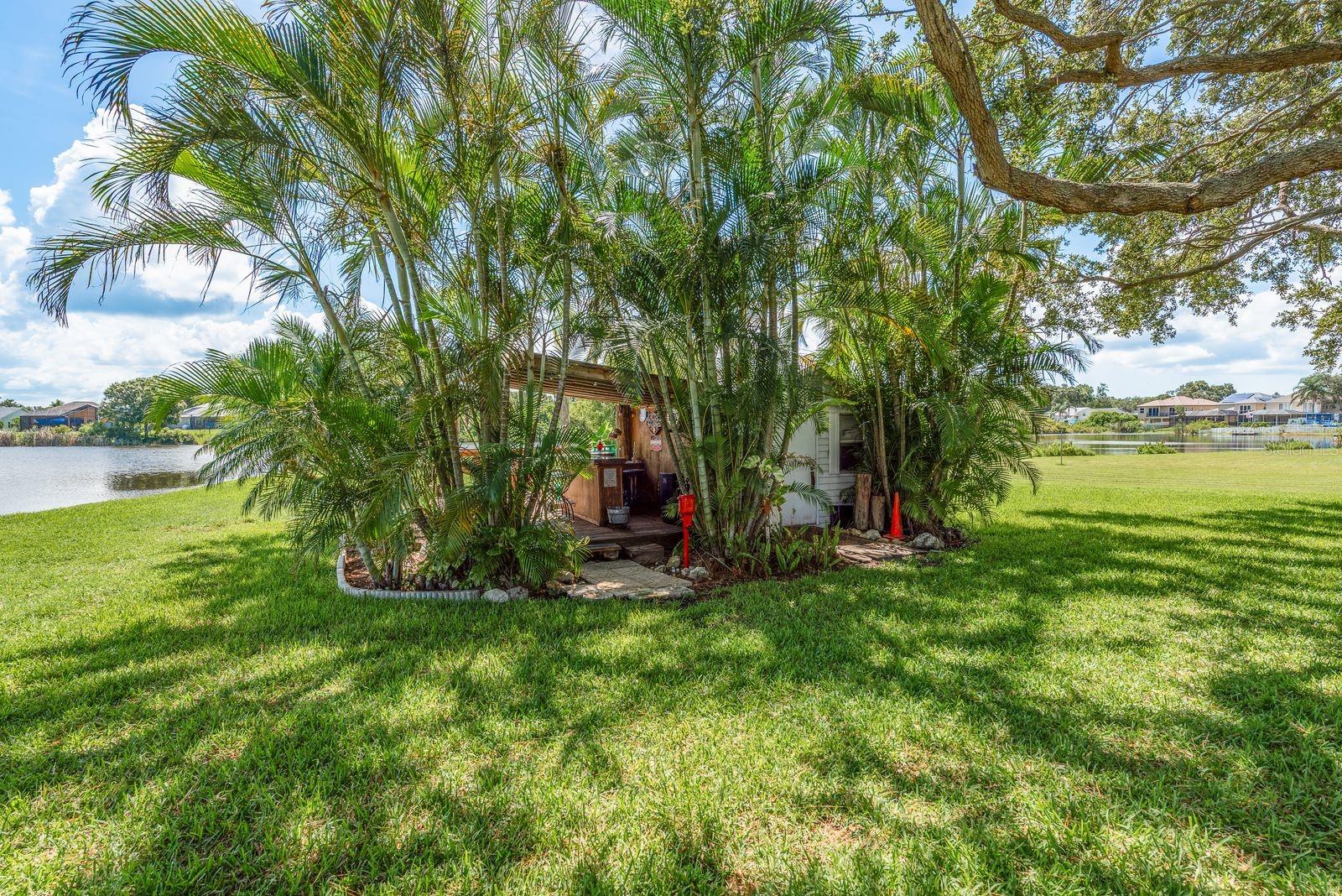 Listing photo id 36 for 723 Merlins Court