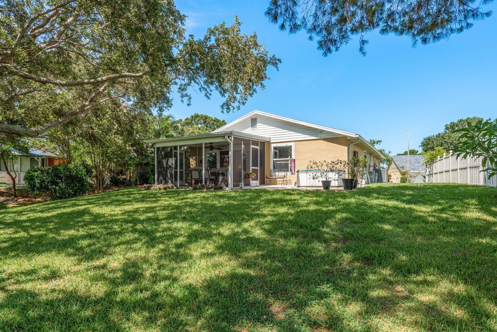 Listing photo id 44 for 723 Merlins Court