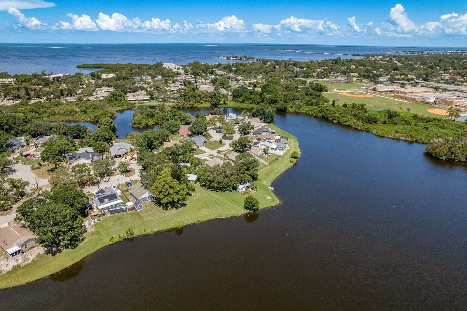 Listing photo id 55 for 723 Merlins Court