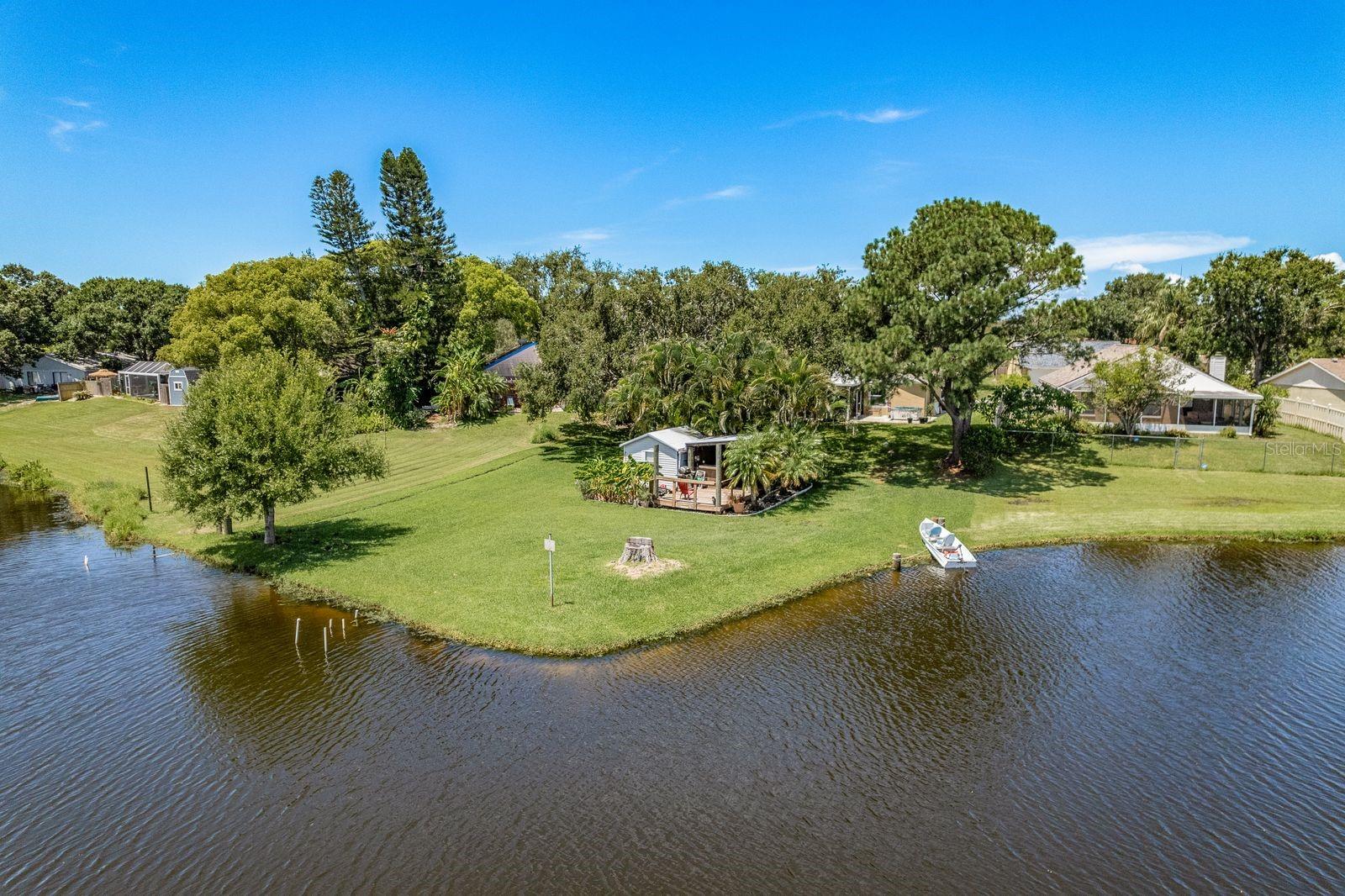 Listing photo id 58 for 723 Merlins Court
