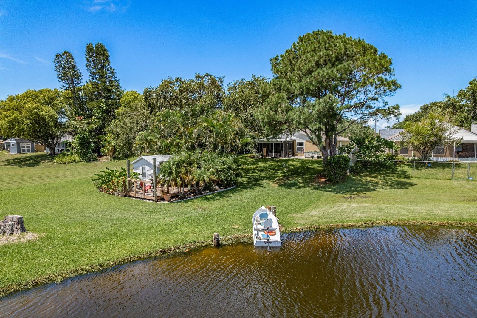 Listing photo id 59 for 723 Merlins Court
