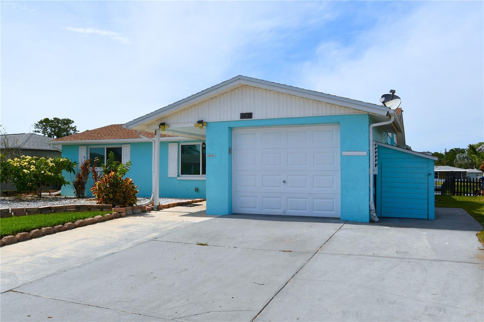 Image 4 of 64 For 3839 Star Island Drive