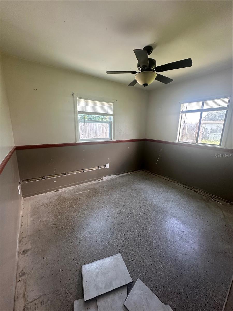 Image 9 of 28 For 7331 36th Avenue N