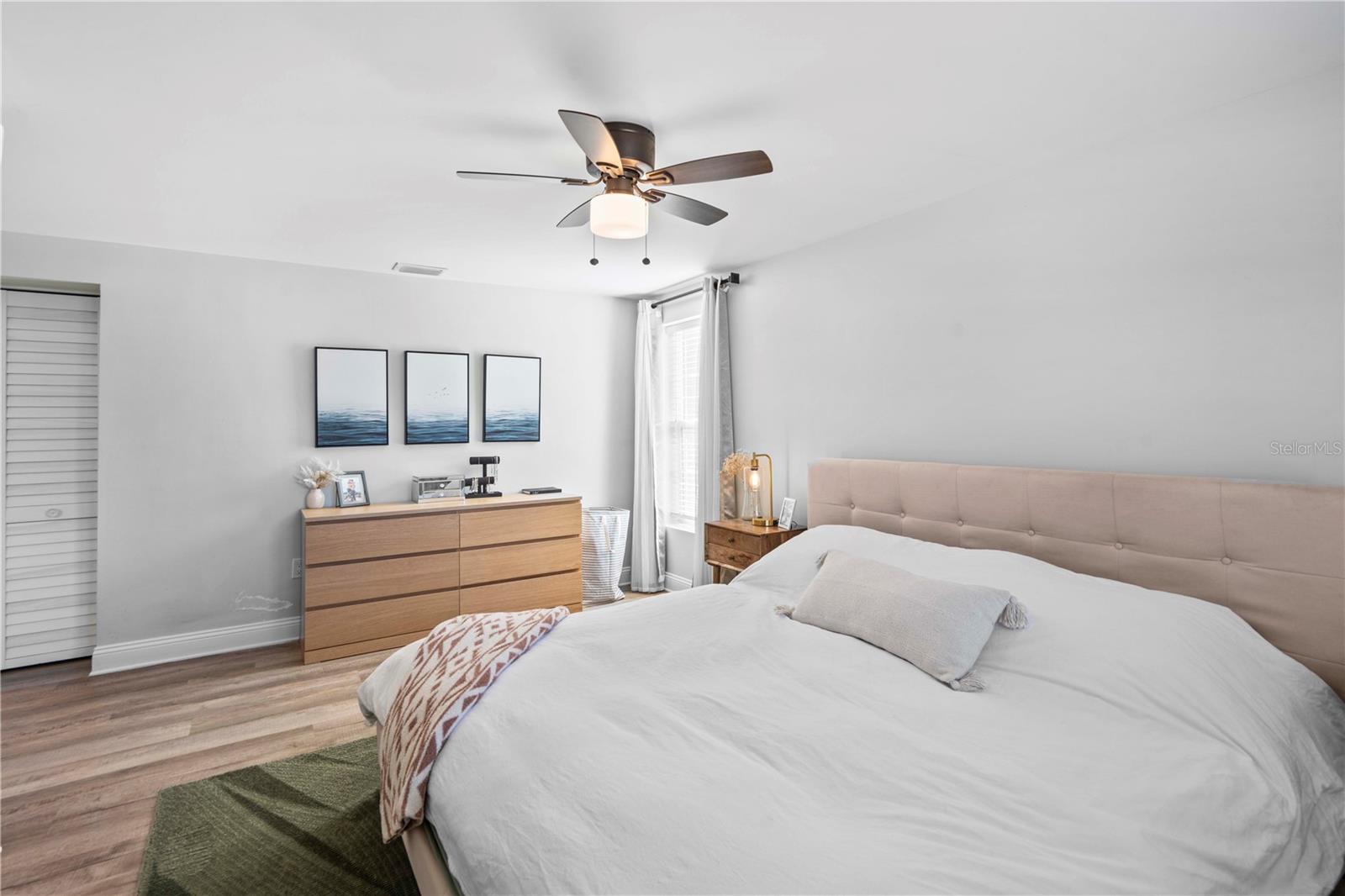 Listing photo id 17 for 327 Sunny Lane