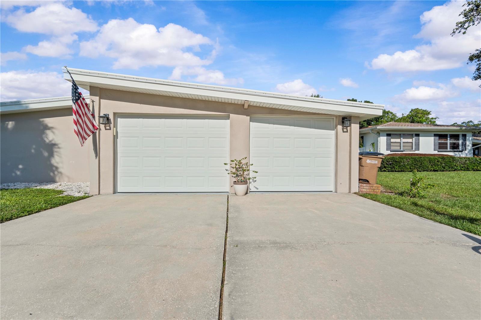 Listing photo id 37 for 327 Sunny Lane