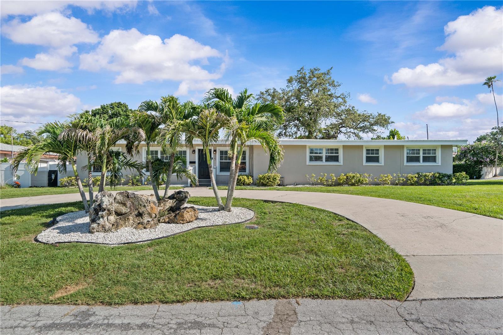 Listing photo id 42 for 327 Sunny Lane