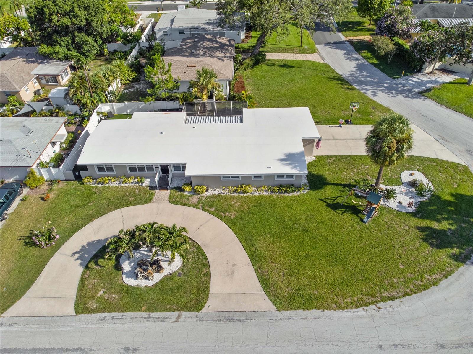 Listing photo id 46 for 327 Sunny Lane