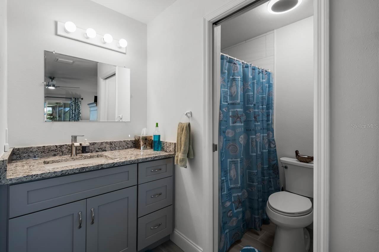 Listing photo id 21 for 803 Leisey Circle