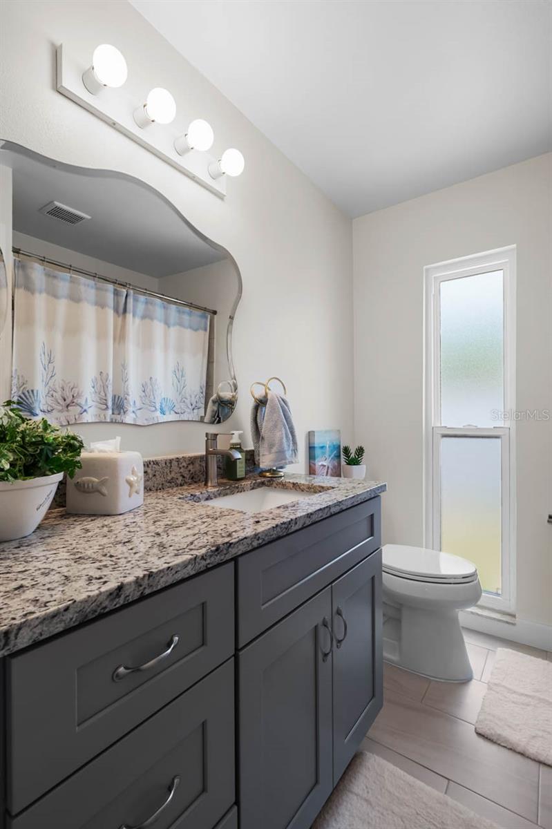 Listing photo id 23 for 803 Leisey Circle
