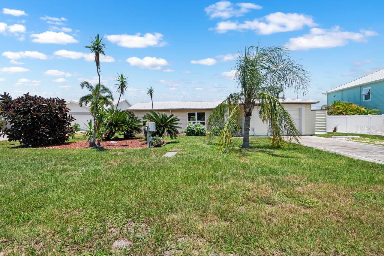 Listing photo id 36 for 803 Leisey Circle