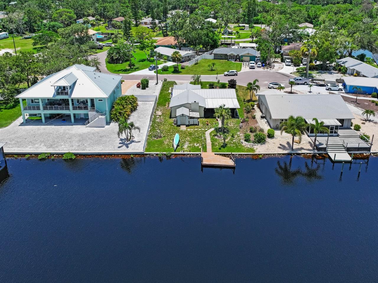 Listing photo id 44 for 803 Leisey Circle