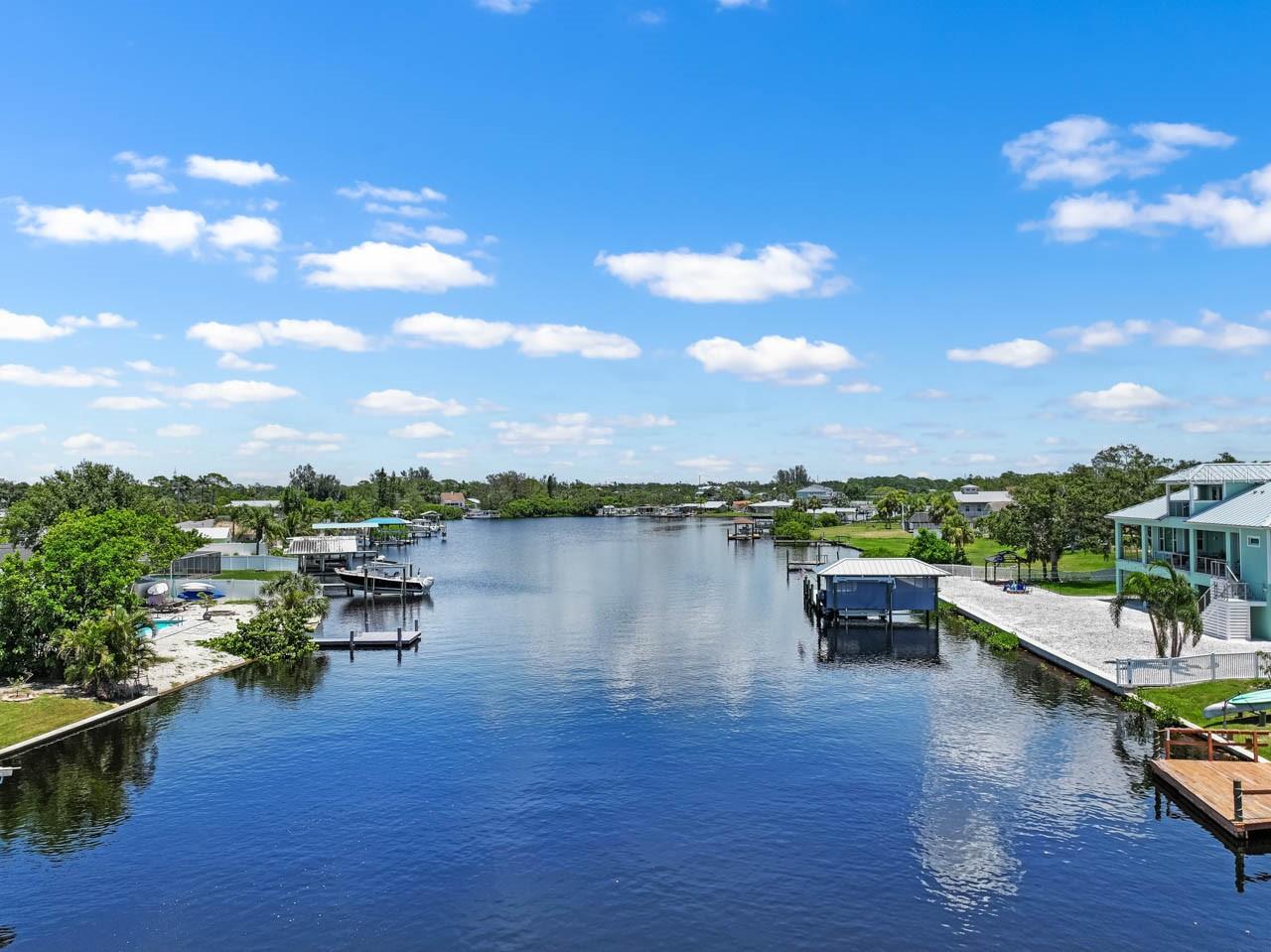 Listing photo id 55 for 803 Leisey Circle