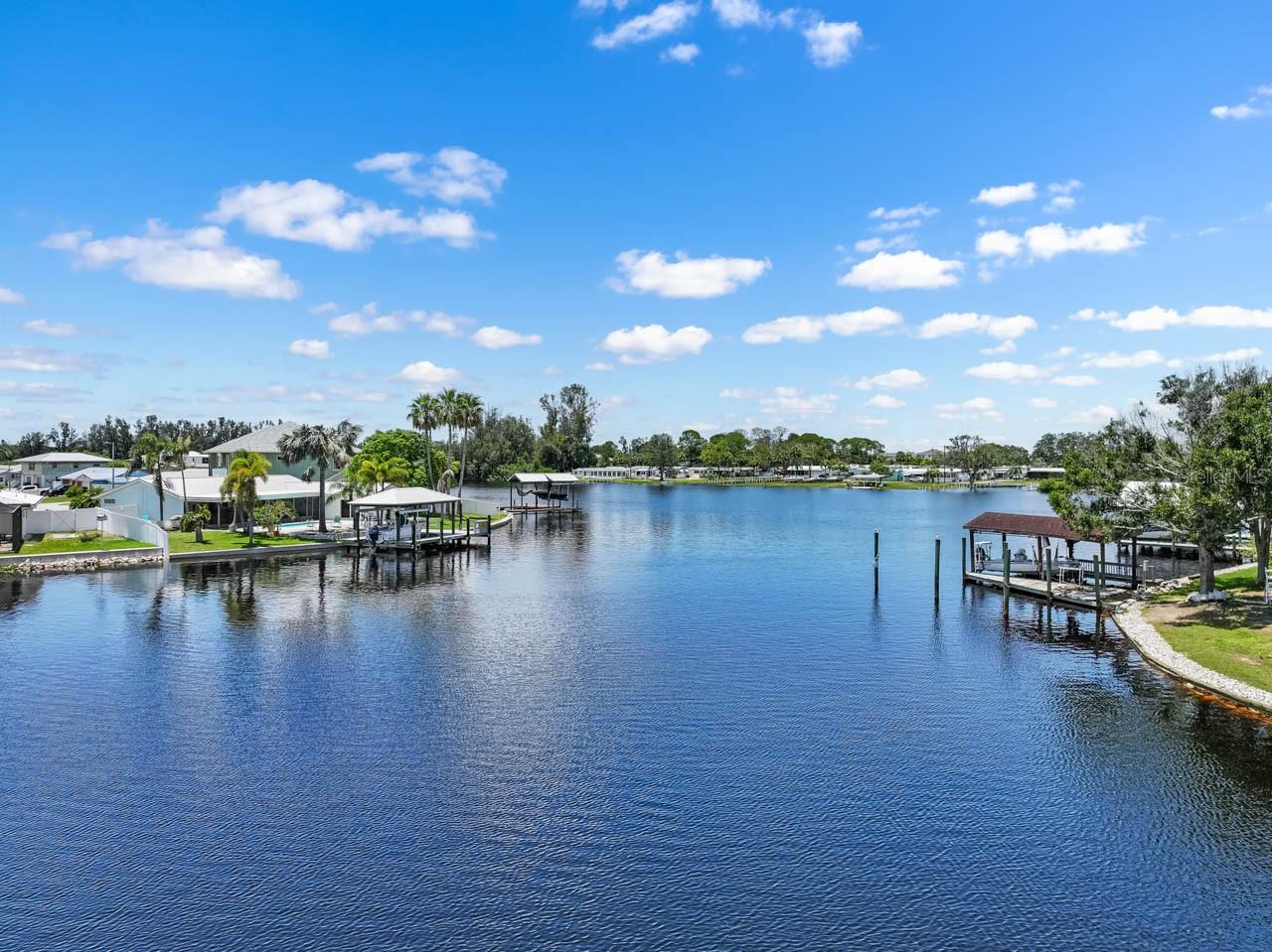 Listing photo id 58 for 803 Leisey Circle