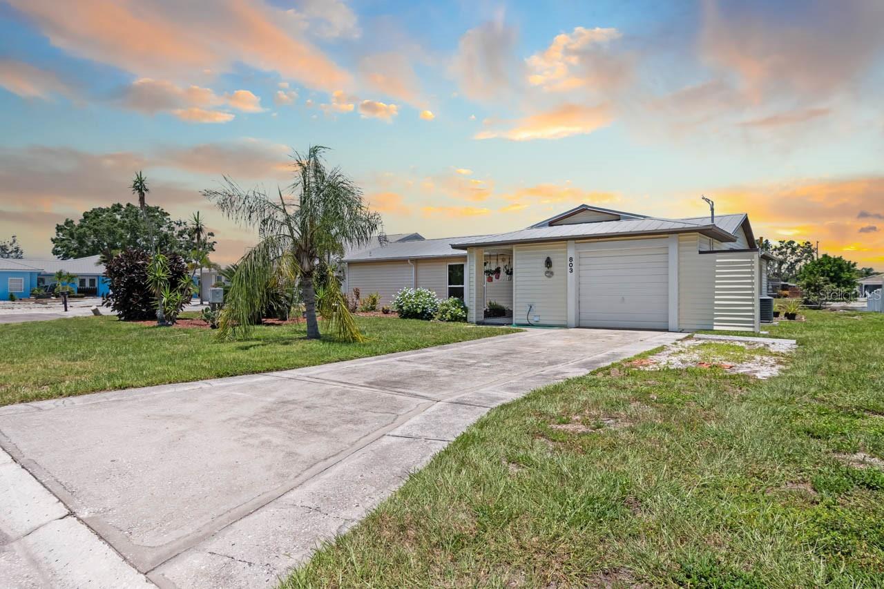 Listing photo id 60 for 803 Leisey Circle