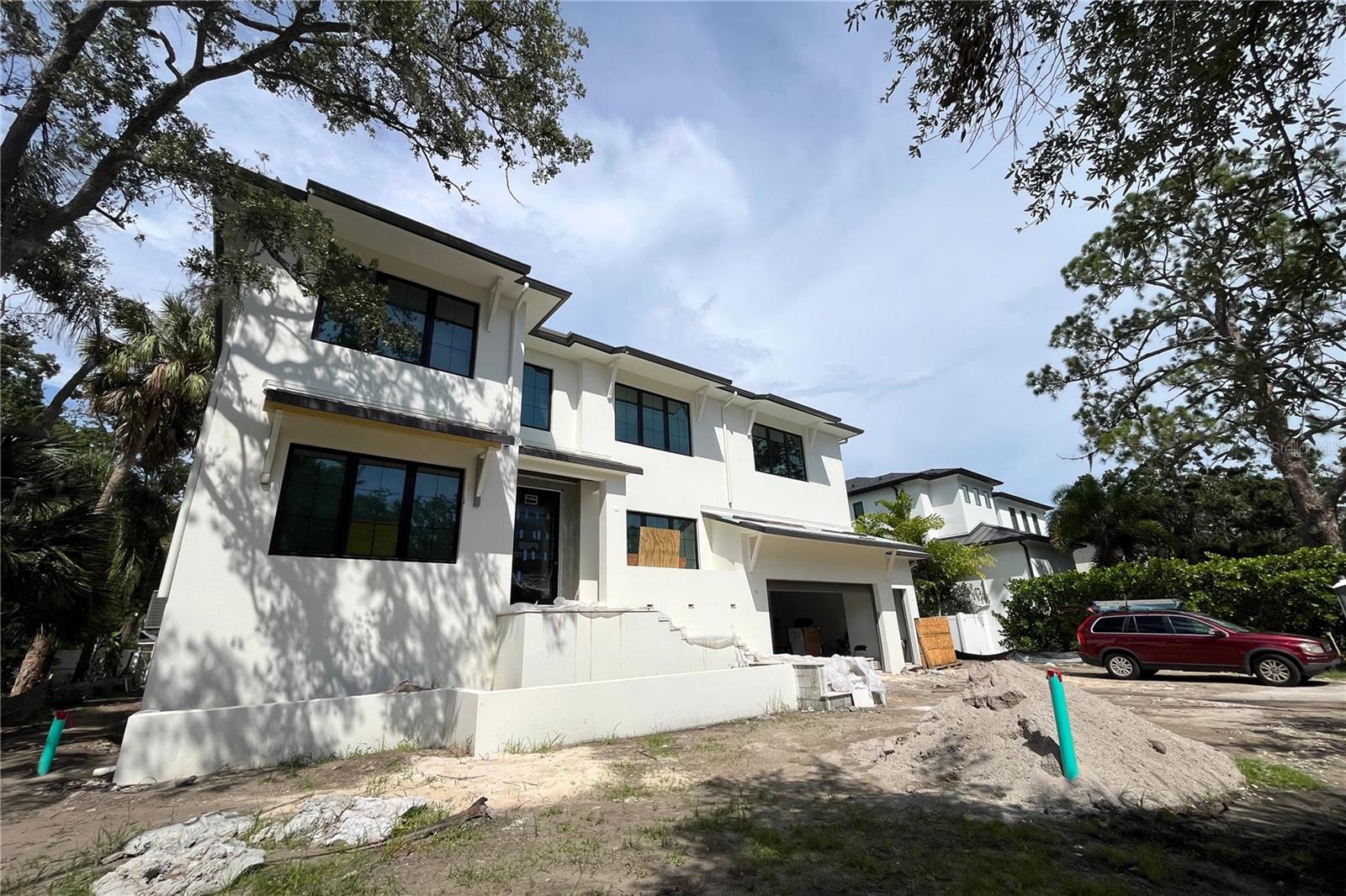 Listing photo id 21 for 2606 Dundee Street