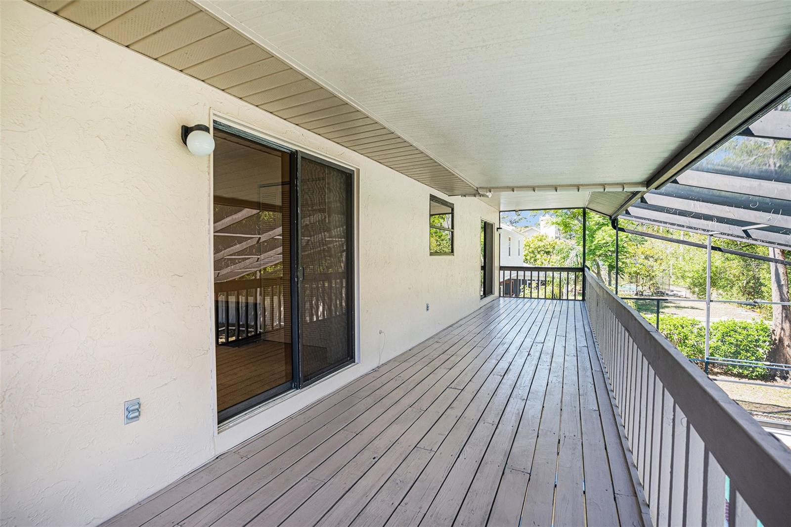 Image 4 of 10 For 16405 Ashwood Drive