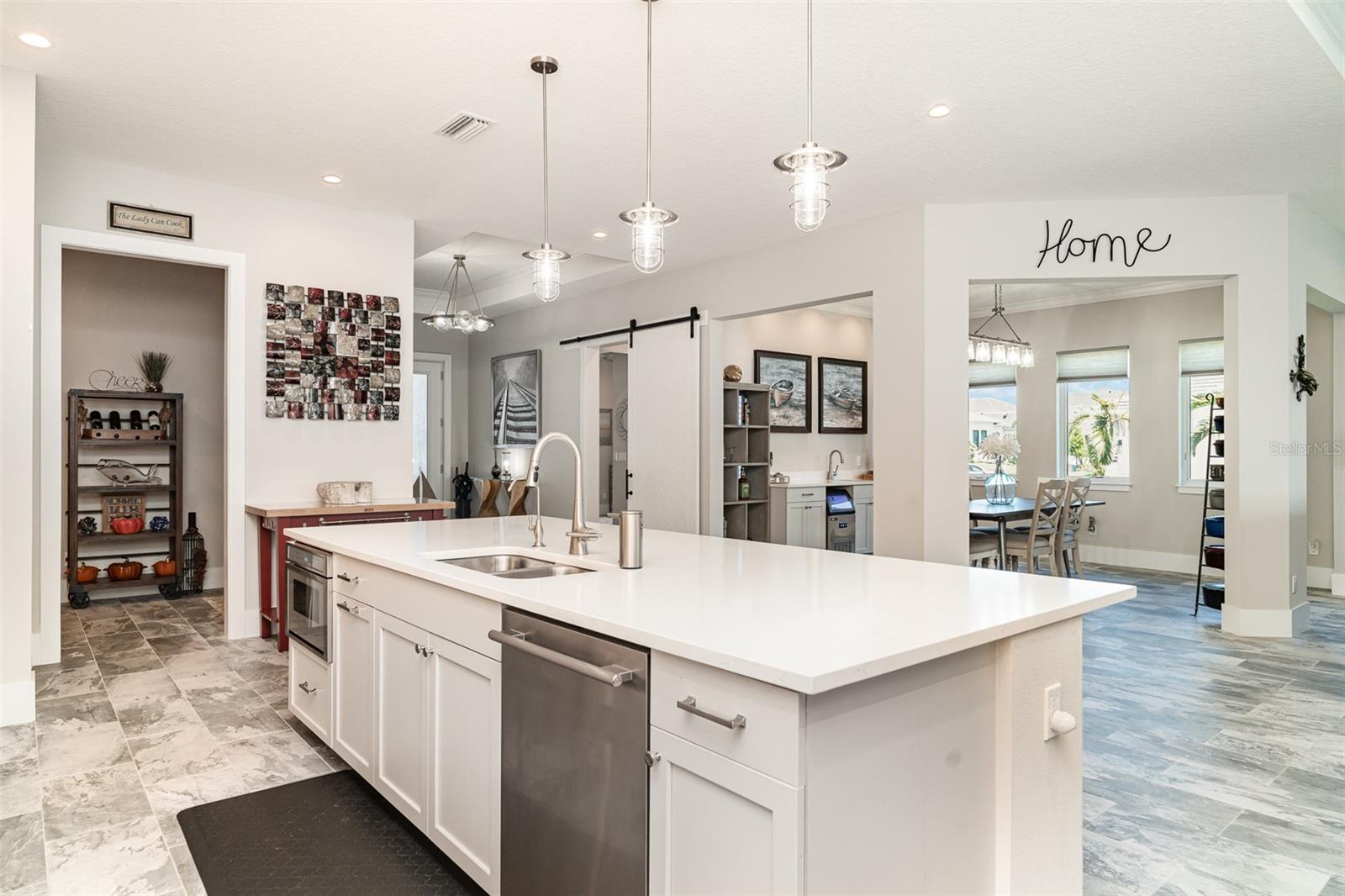 Image 11 of 55 For 1806 4th Street E