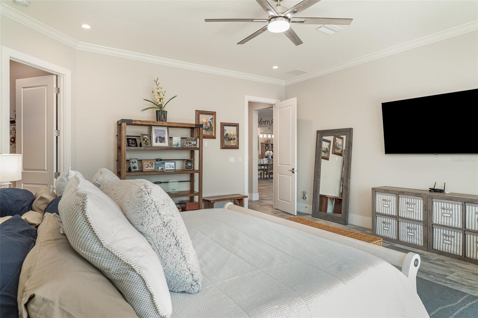 Image 19 of 55 For 1806 4th Street E