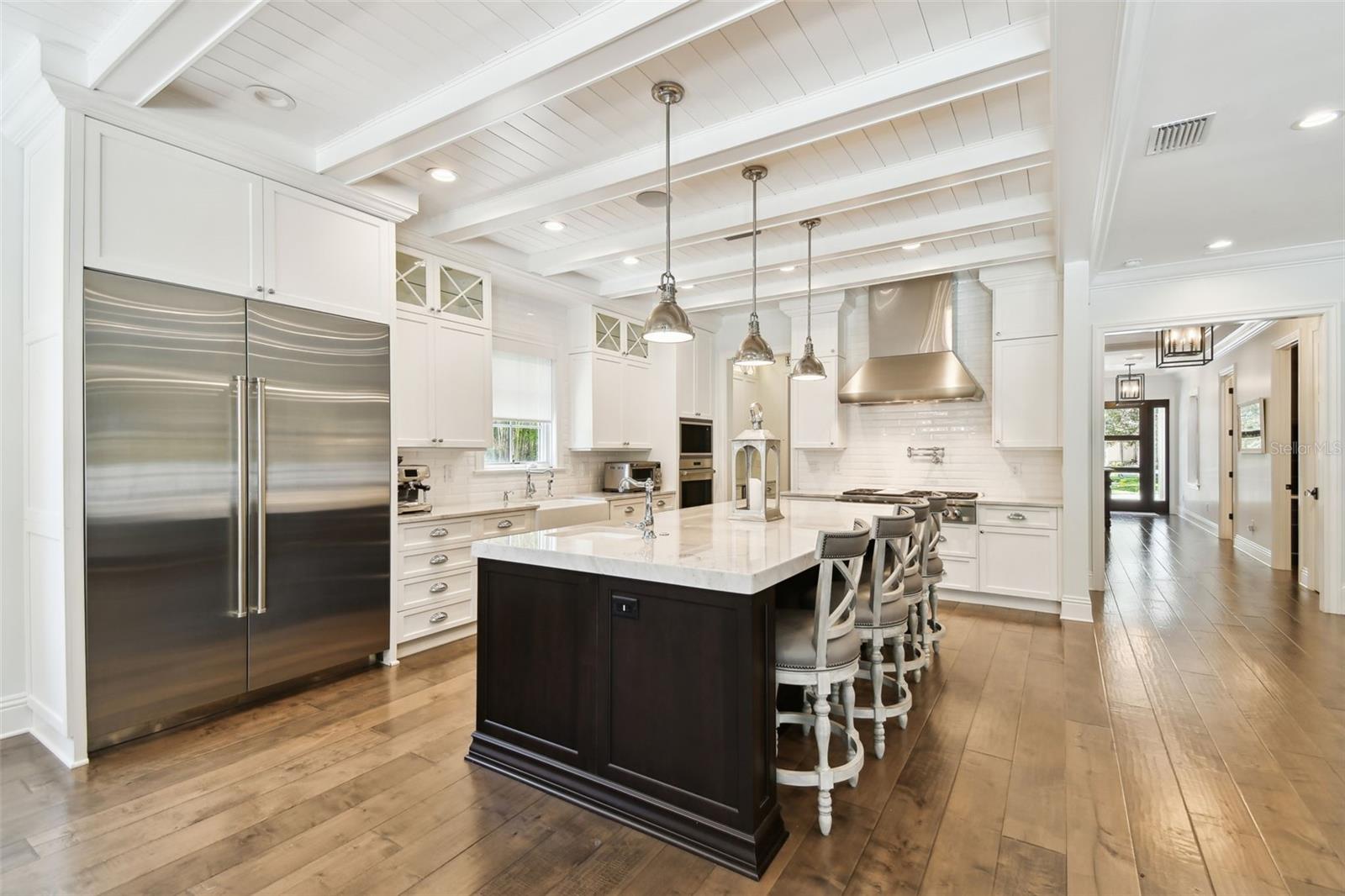 Listing photo id 18 for 4523 Dale Avenue