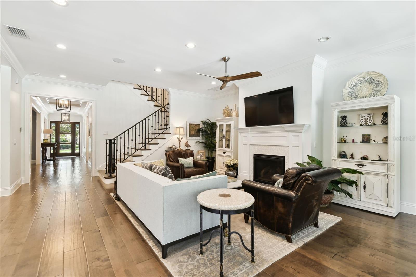 Listing photo id 24 for 4523 Dale Avenue