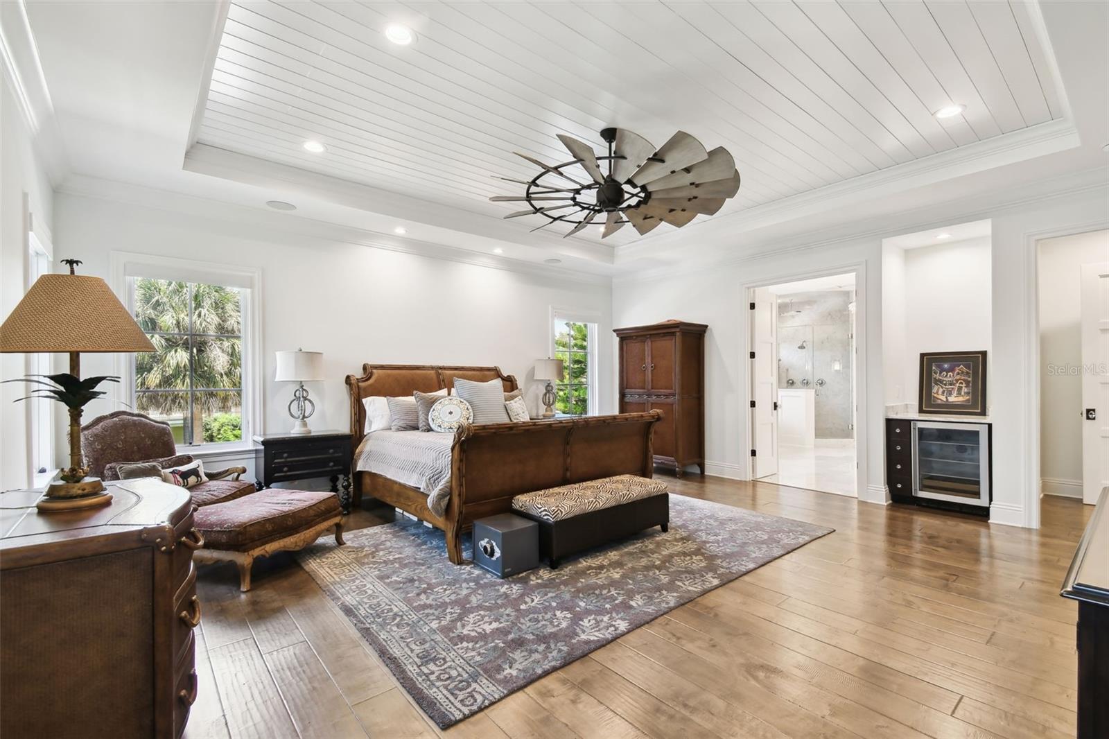 Listing photo id 31 for 4523 Dale Avenue