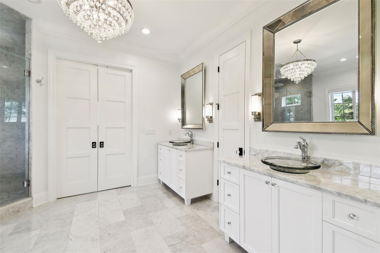 Listing photo id 34 for 4523 Dale Avenue