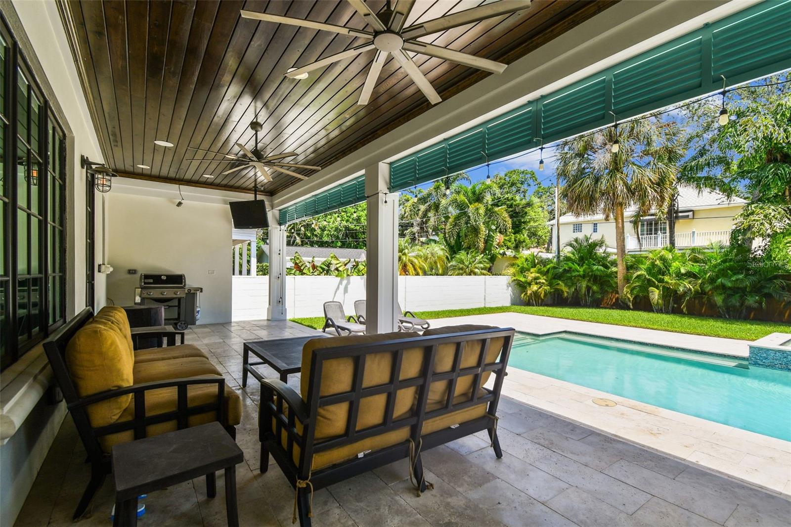 Listing photo id 44 for 4523 Dale Avenue