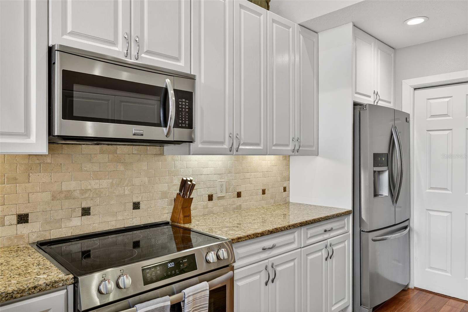 Image 20 of 64 For 4965 Bayshore Boulevard 4965