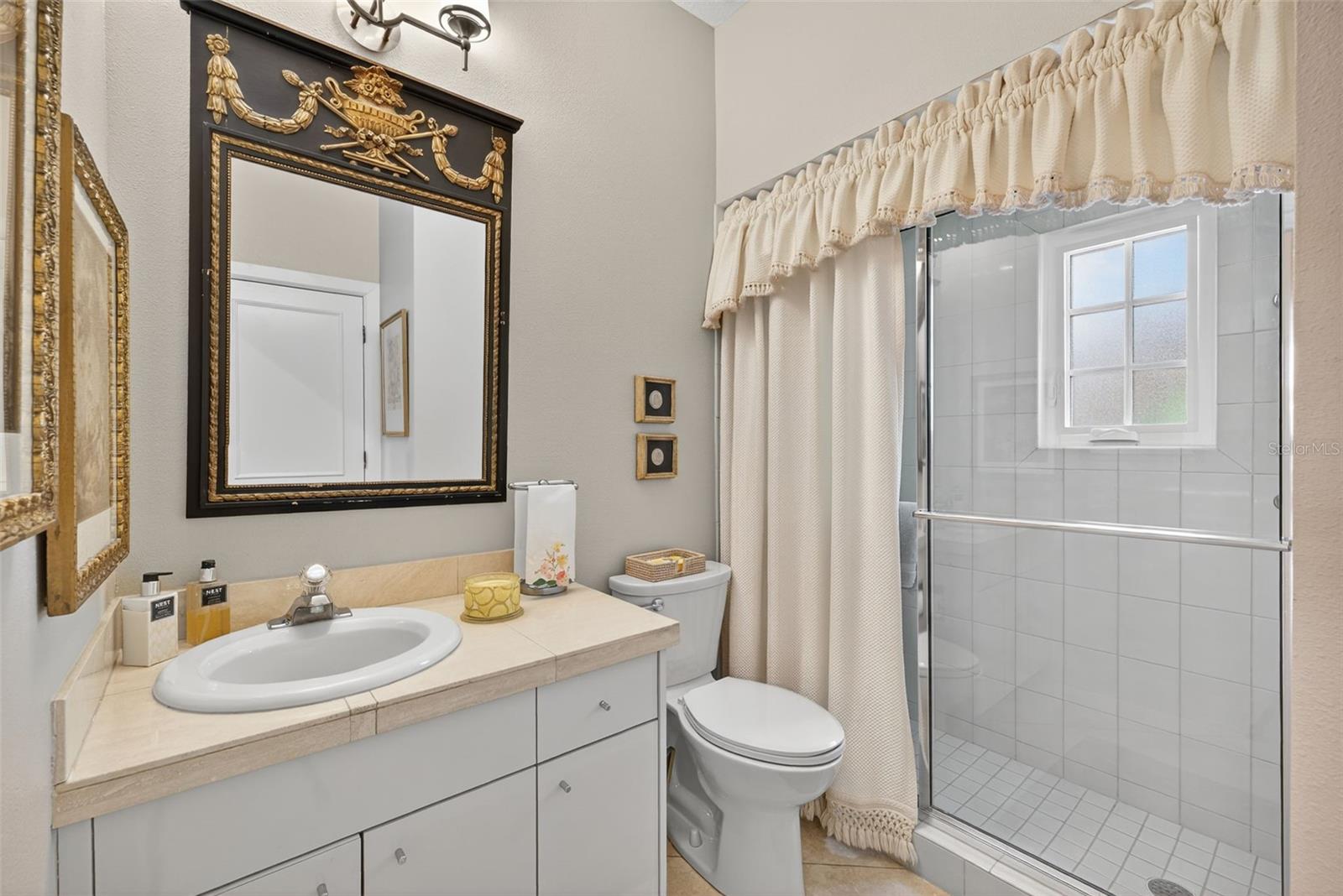 Image 27 of 64 For 4965 Bayshore Boulevard 4965
