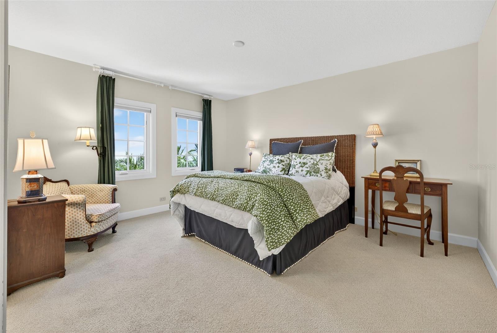 Image 31 of 64 For 4965 Bayshore Boulevard 4965