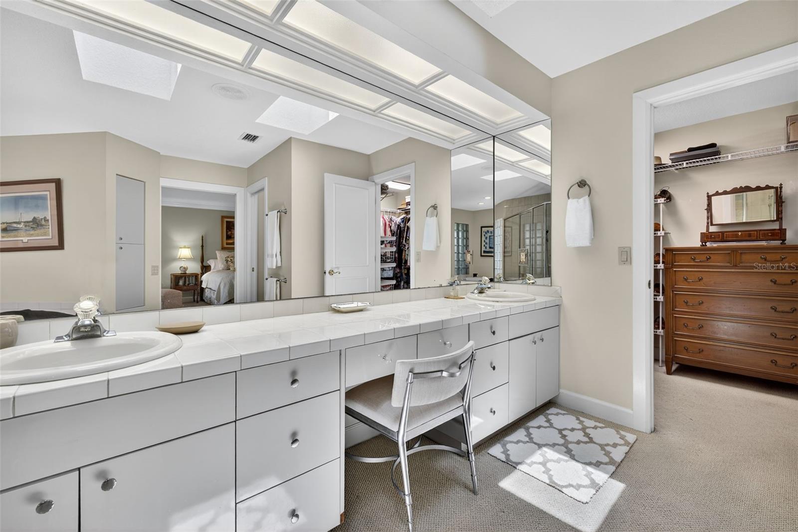 Image 38 of 64 For 4965 Bayshore Boulevard 4965