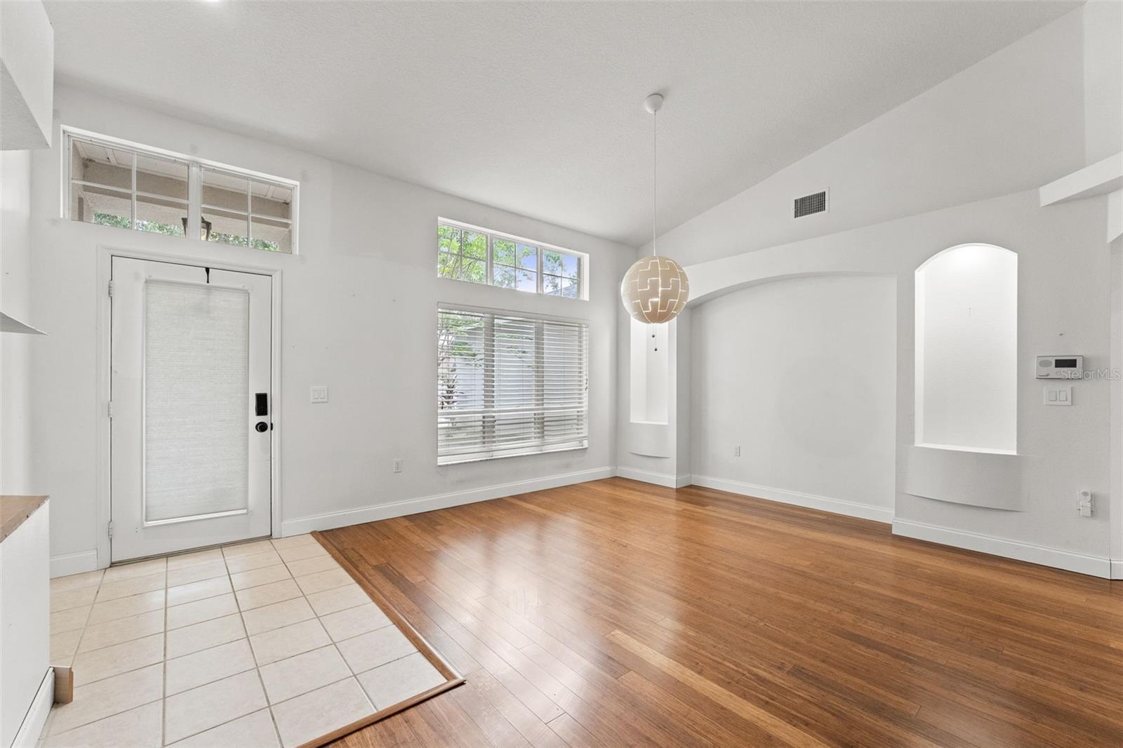 Image 15 of 53 For 10208 Thicket Point Way