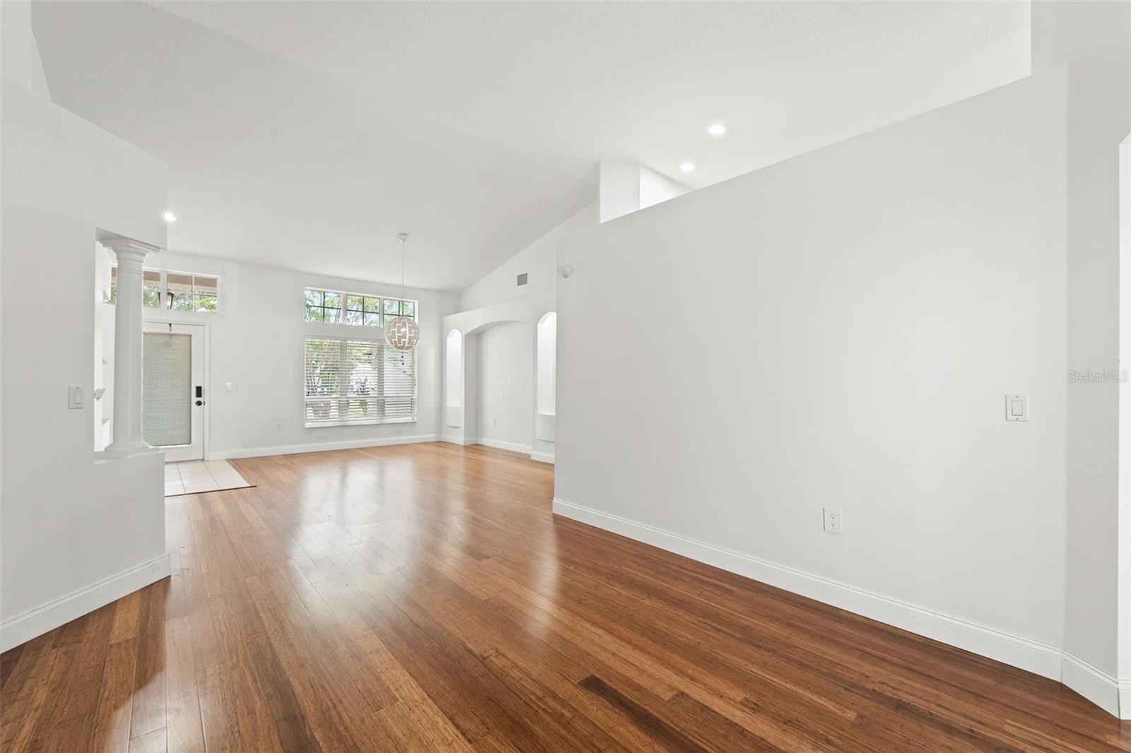 Image 17 of 53 For 10208 Thicket Point Way