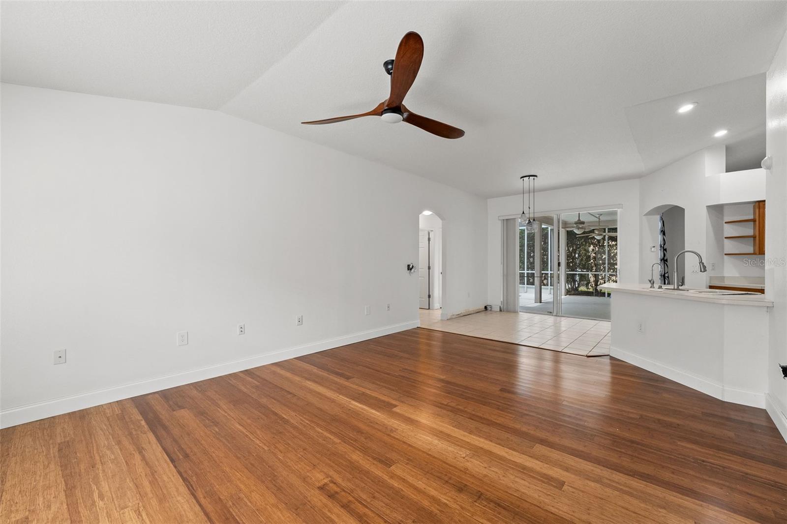 Image 20 of 53 For 10208 Thicket Point Way