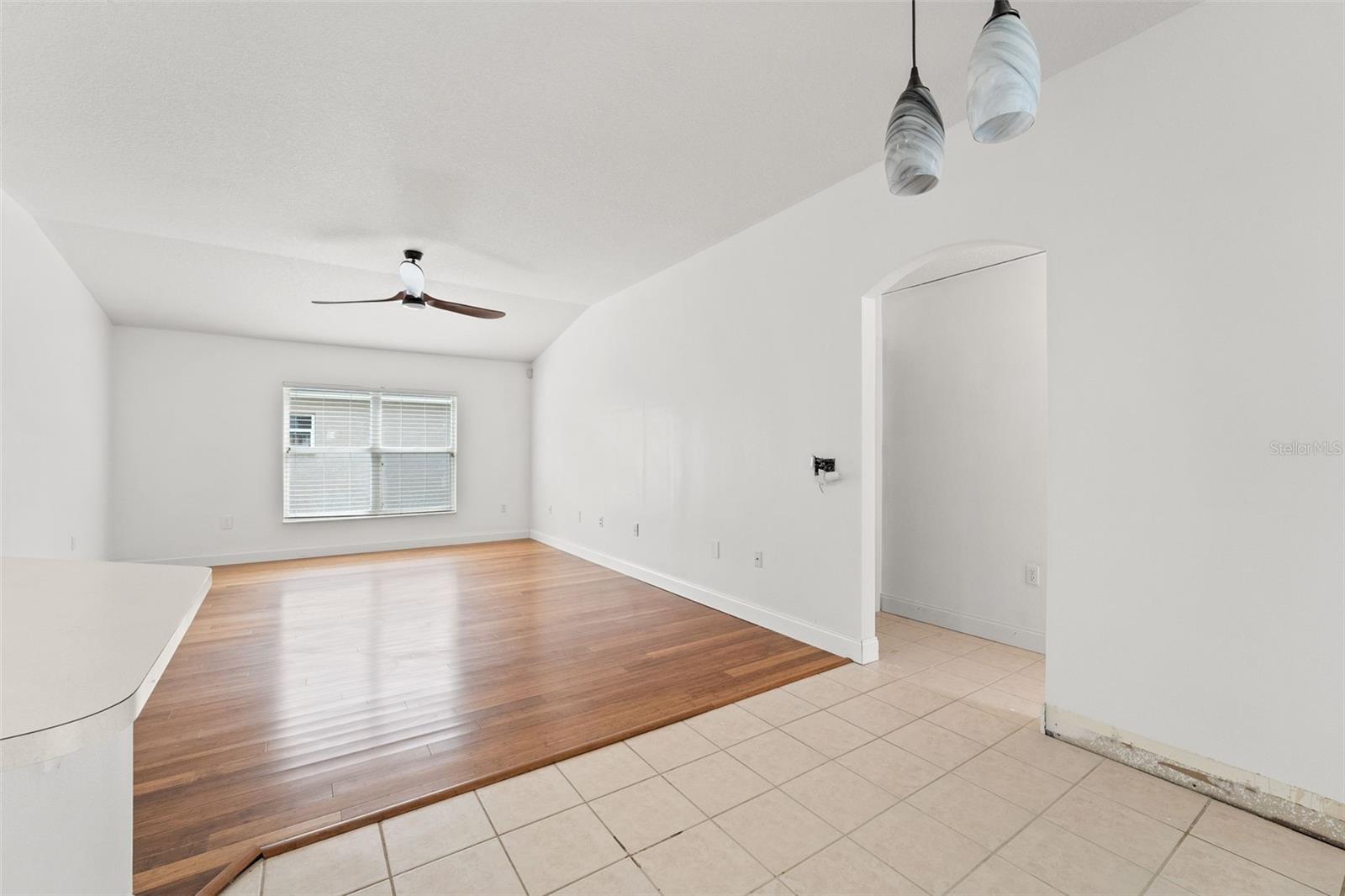 Image 22 of 53 For 10208 Thicket Point Way