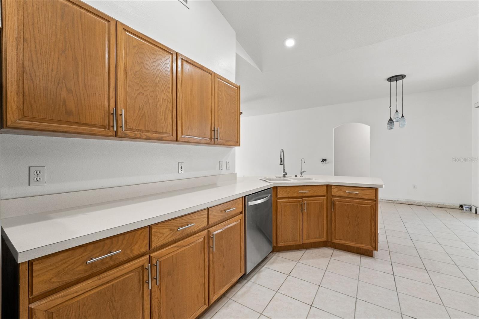 Image 24 of 53 For 10208 Thicket Point Way